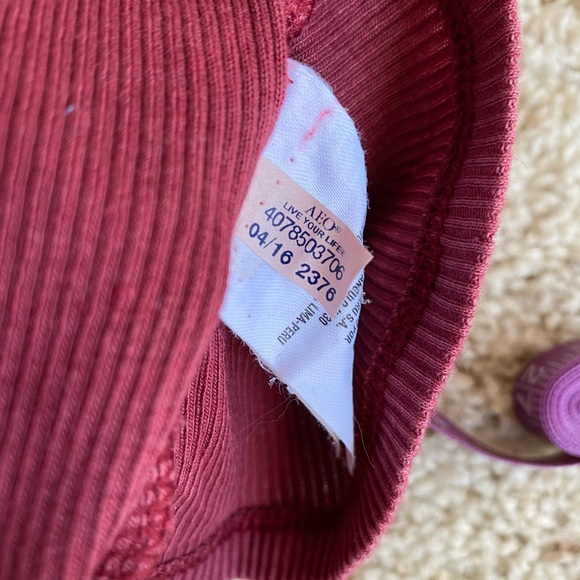 High-Neck Ribbed Tank Maroon - Picture 8 of 9